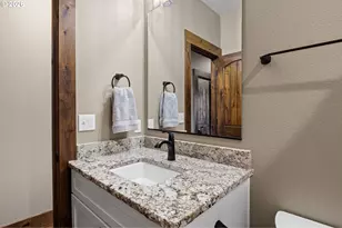 955 Oak Hill Rd, Roseburg, OR 97471 - Photo 31