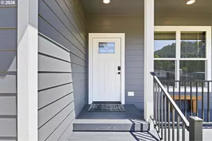 955 Oak Hill Rd, Roseburg, OR 97471 - Photo 5