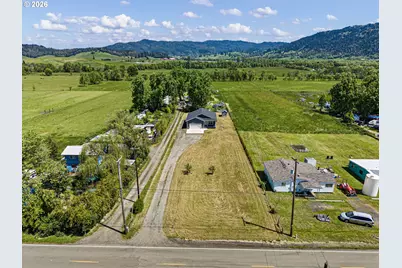 955 Oak Hill Rd, Roseburg, OR 97471 - Photo 7