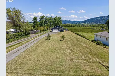 955 Oak Hill Rd, Roseburg, OR 97471 - Photo 41