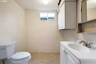 6211 SE Clatsop St, Portland, OR 97206 - Photo 17