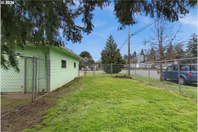6211 SE Clatsop St, Portland, OR 97206 - Photo 27
