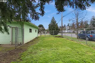 6211 SE Clatsop St, Portland, OR 97206 - Photo 27