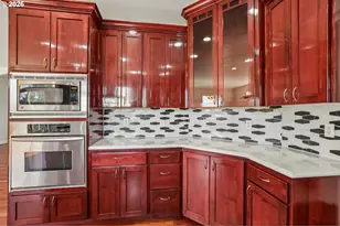 1727 NW Ogden St, Camas, WA 98607 - Photo 11