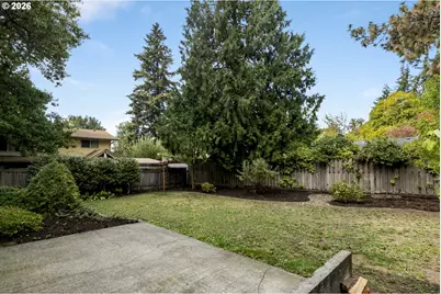 8825 SE Regents Dr, Milwaukie, OR 97222 - Photo 45