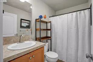 4823 Ireland Ln, West Linn, OR 97068 - Photo 33