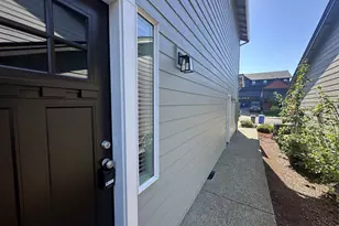 1048 NE Regan Hill Loop, Estacada, OR 97023 - Photo 9
