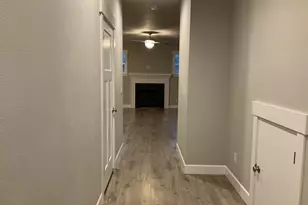 1048 NE Regan Hill Loop, Estacada, OR 97023 - Photo 5