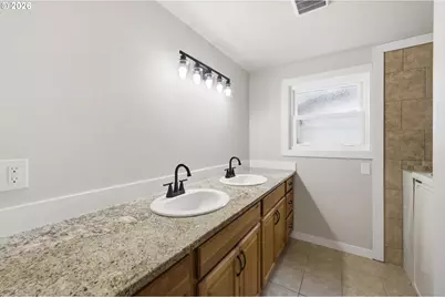 4986 Chan St, Salem, OR 97306 - Photo 13