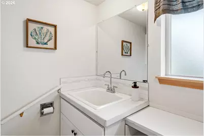 610 SW 7th St, Sublimity, OR 97385 - Photo 23