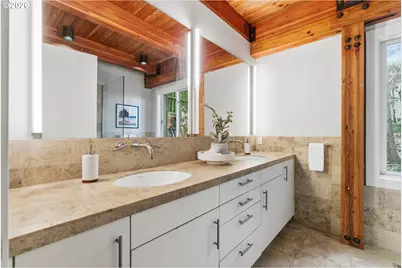 4183 SW Greenleaf Dr, Portland, OR 97221 - Photo 43