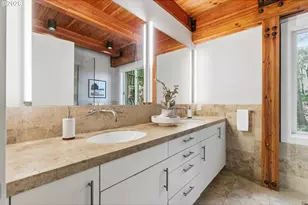 4183 SW Greenleaf Dr, Portland, OR 97221 - Photo 43