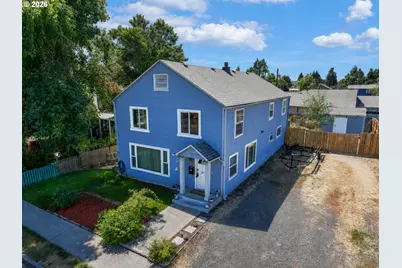 204 19th St, Springfield, OR 97477 - Photo 1