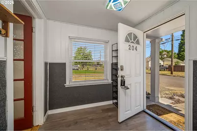 204 19th St, Springfield, OR 97477 - Photo 3