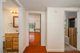 204 19th St, Springfield, OR 97477 - Photo 19