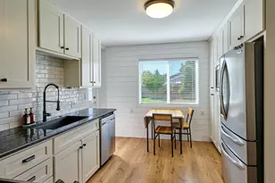 645 NW 5th Ave, Canby, OR 97013 - Photo 9
