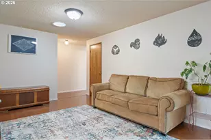 6952 C St, Springfield, OR 97478 - Photo 23