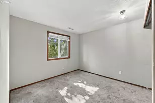 2855 SW Faith Ct, Troutdale, OR 97060 - Photo 23