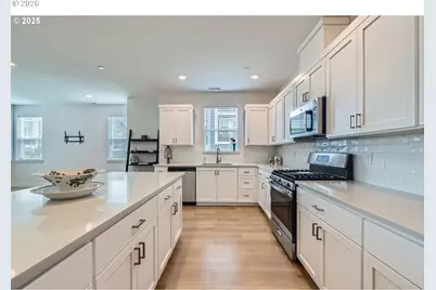 12935 SW Tabor Ter, Beaverton, OR 97007 - Photo 3