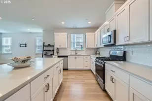 12935 SW Tabor Ter, Beaverton, OR 97007 - Photo 3