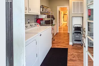 125 Rose Ave, Myrtle Creek, OR 97457 - Photo 17