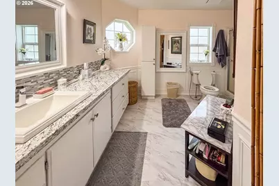 125 Rose Ave, Myrtle Creek, OR 97457 - Photo 25