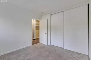 4 Touchstone Dr, Lake Oswego, OR 97035 - Photo 7