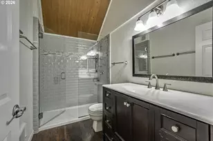 4 Touchstone Dr, Lake Oswego, OR 97035 - Photo 17