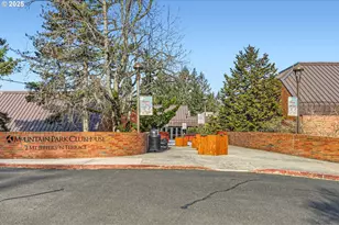 4 Touchstone Dr, Lake Oswego, OR 97035 - Photo 31