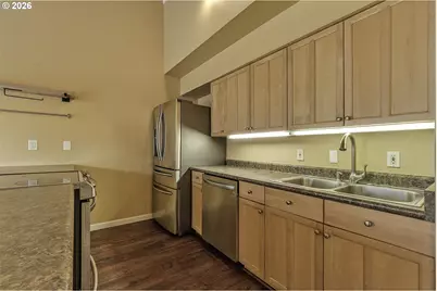 4 Touchstone Dr #141, Lake Oswego, OR 97035 - Photo 9