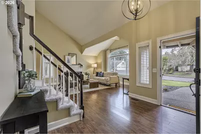 10680 SW Kiowa Ct, Tualatin, OR 97062 - Photo 5