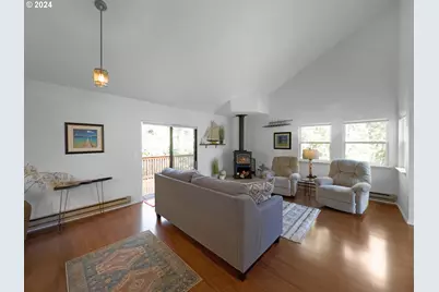 1735 Arch Ln, Brookings, OR 97415 - Photo 13