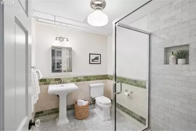 7330 SW Dogwood Pl, Portland, OR 97225 - Photo 25