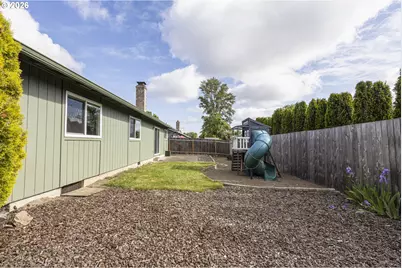 1020 45th Ave NE, Salem, OR 97301 - Photo 9