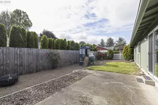 1020 45th Ave NE, Salem, OR 97301 - Photo 21