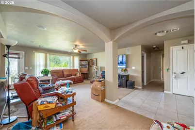 335 Weaver Ave, Myrtle Creek, OR 97457 - Photo 5