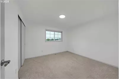 654 NW Bryant Ct, Dallas, OR 97338 - Photo 15