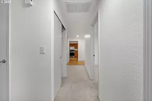 654 NW Bryant Ct, Dallas, OR 97338 - Photo 13