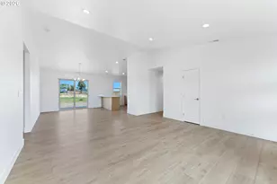 235 SW Goldfinch, Boardman, OR 97818 - Photo 9