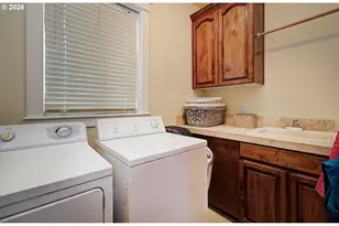 1189 E Ennis Ct, La Center, WA 98629 - Photo 15