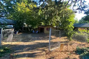 11126 SE Boise St, Portland, OR 97266 - Photo 5