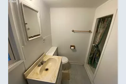 11126 SE Boise St, Portland, OR 97266 - Photo 11