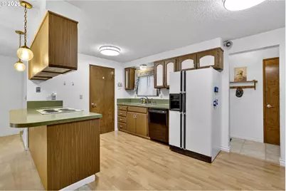 14650 SE Thelma Cir, Milwaukie, OR 97267 - Photo 3