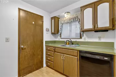 14650 SE Thelma Cir, Milwaukie, OR 97267 - Photo 7