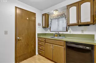 14650 SE Thelma Cir, Milwaukie, OR 97267 - Photo 7