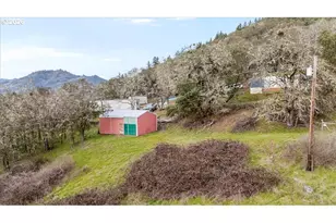 8981 Garden Valley Rd, Roseburg, OR 97470 - Photo 29