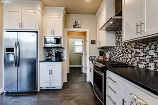 6428 Dogwood St, Springfield, OR 97478 - Photo 5