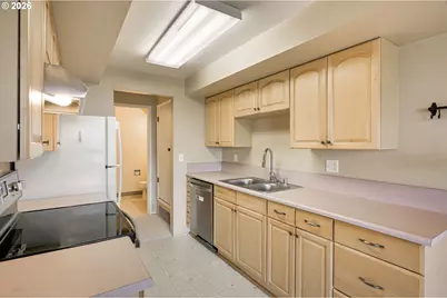 409 NE 85th St #E, Vancouver, WA 98665 - Photo 9