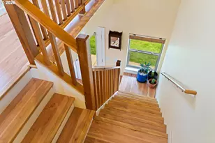 1229 29th St, Hood River, OR 97031 - Photo 15