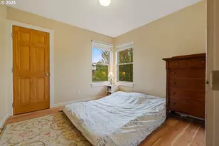 1229 29th St, Hood River, OR 97031 - Photo 17